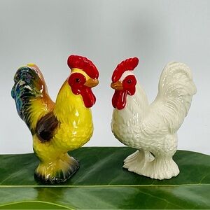 Rooster Set of 2 Porcelain Ceramic Figurine Small Mini Animal Kitchen Mexico 3”
